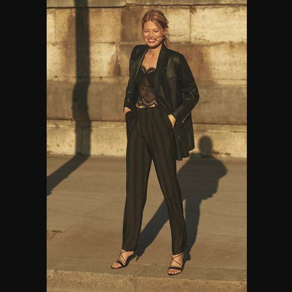 Anthropologie Tiny Pleated Striped Pants - New Size 10 - Picture 3 of 9